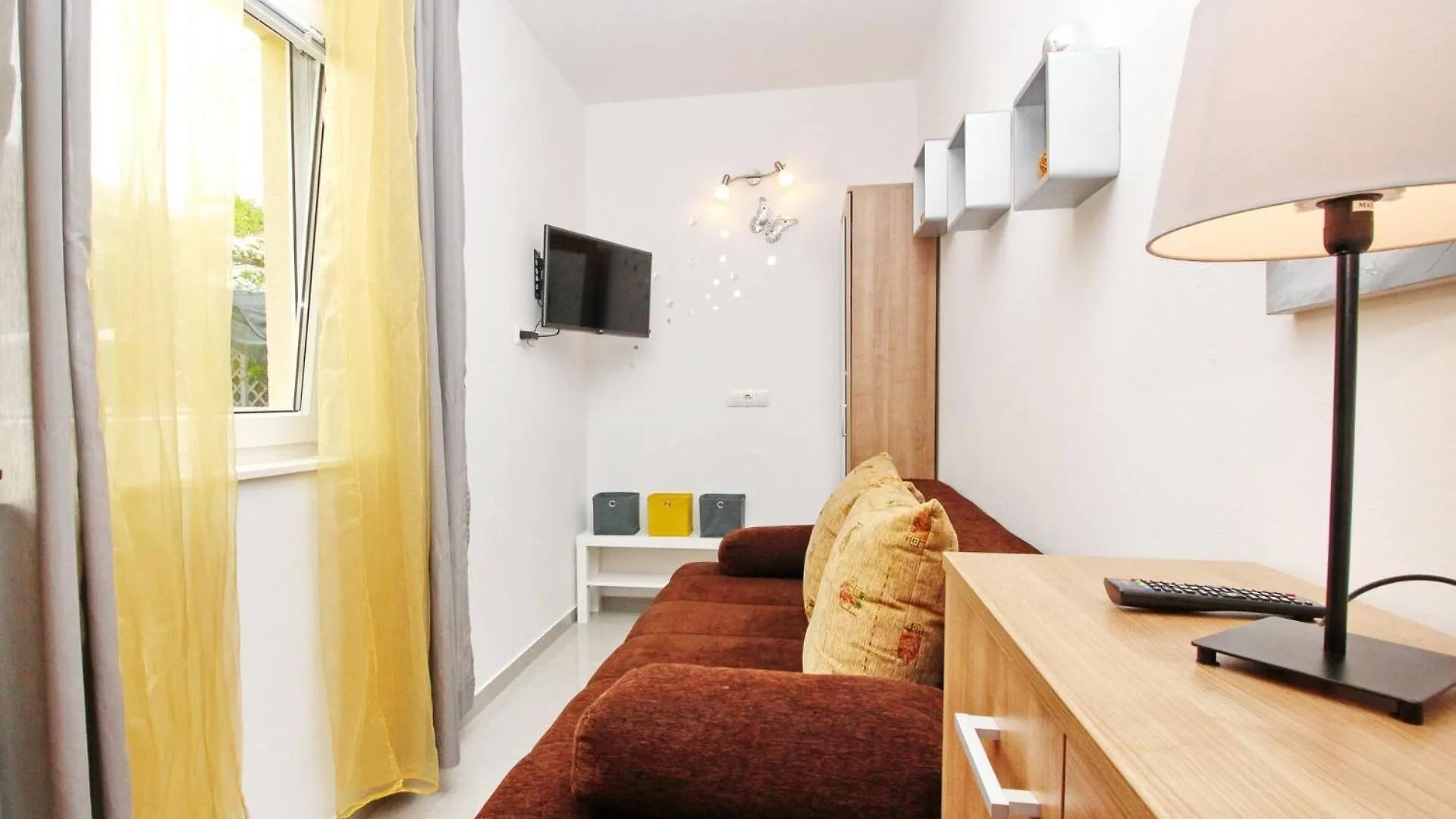 Apartments Zarok Beach Holiday Baska  Guest house Baska (Krk)