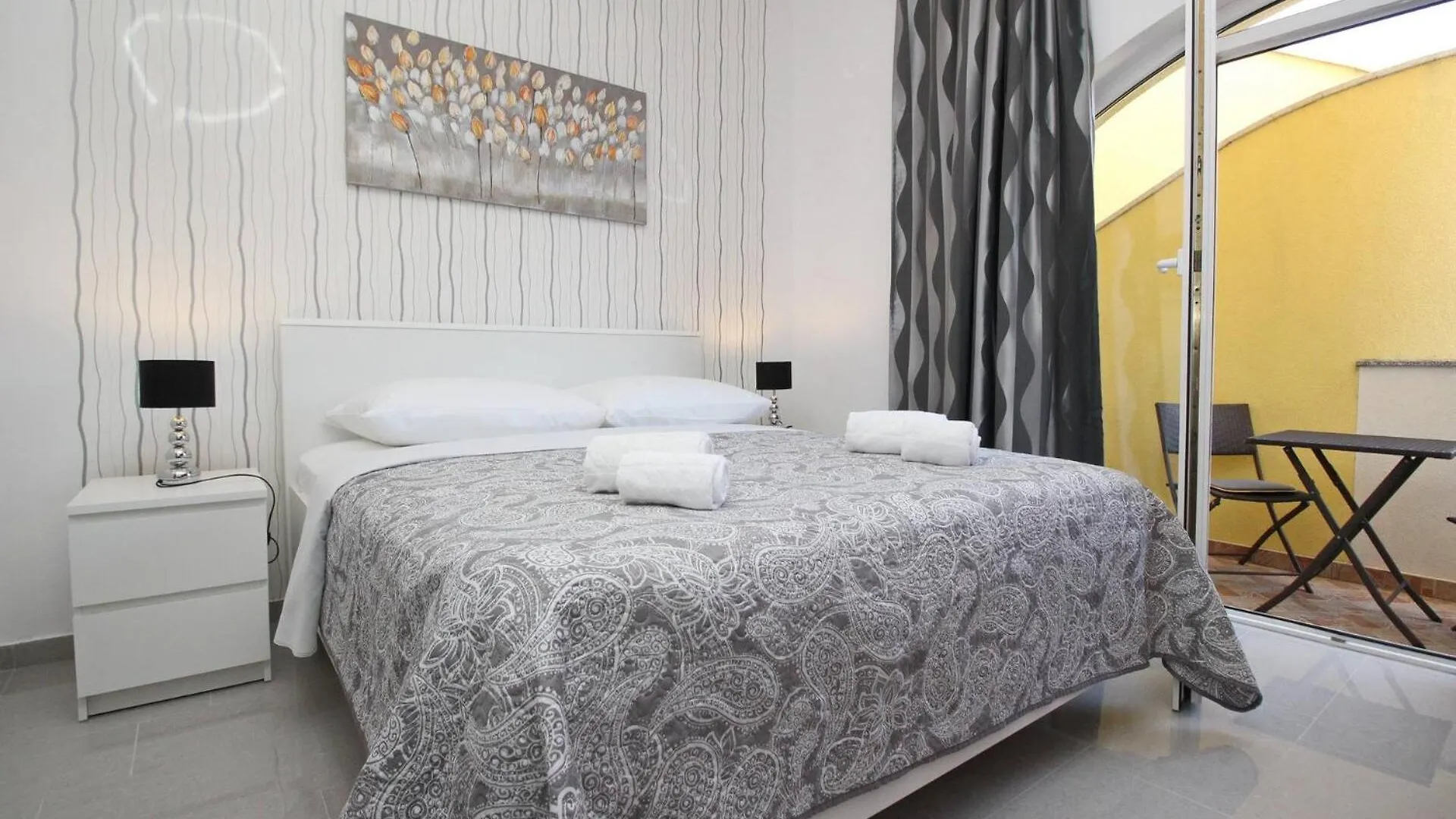 Apartments Zarok Beach Holiday Baška 0*,  Croacia